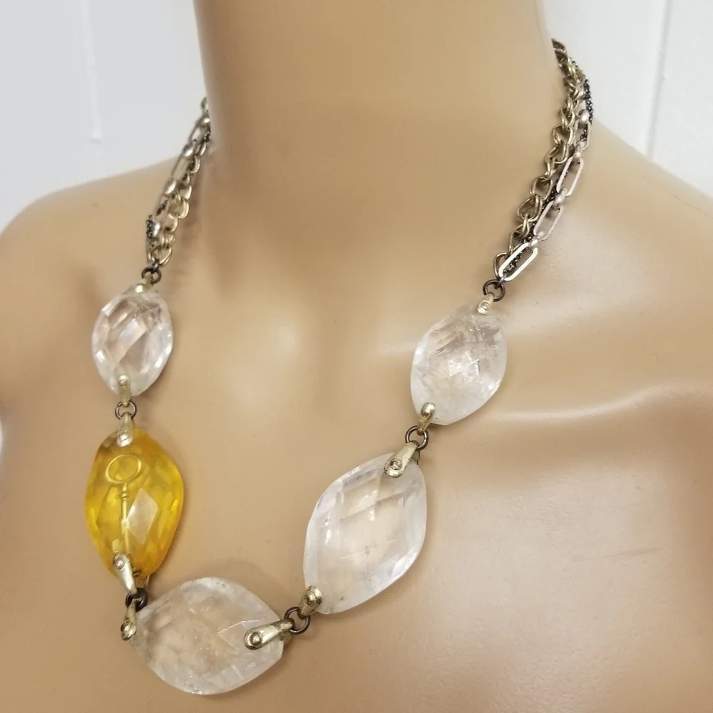 FOSSIL RETIRED CHUNKY CLEAR QUARTZ CRYSTAL & KEY DESIGN CHAIN NECKLACE